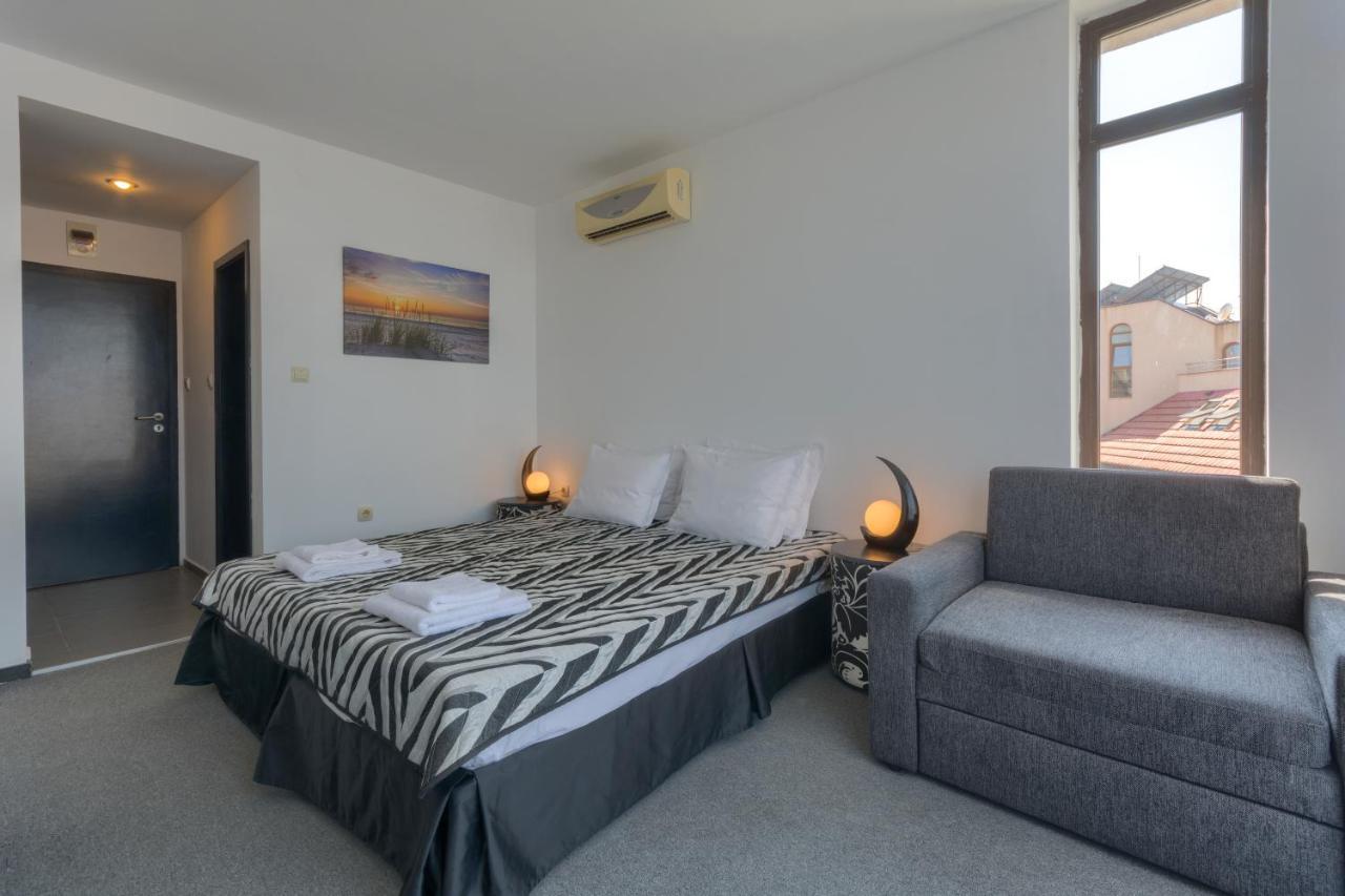 Hotel Odyssey Szozopol Kültér fotó