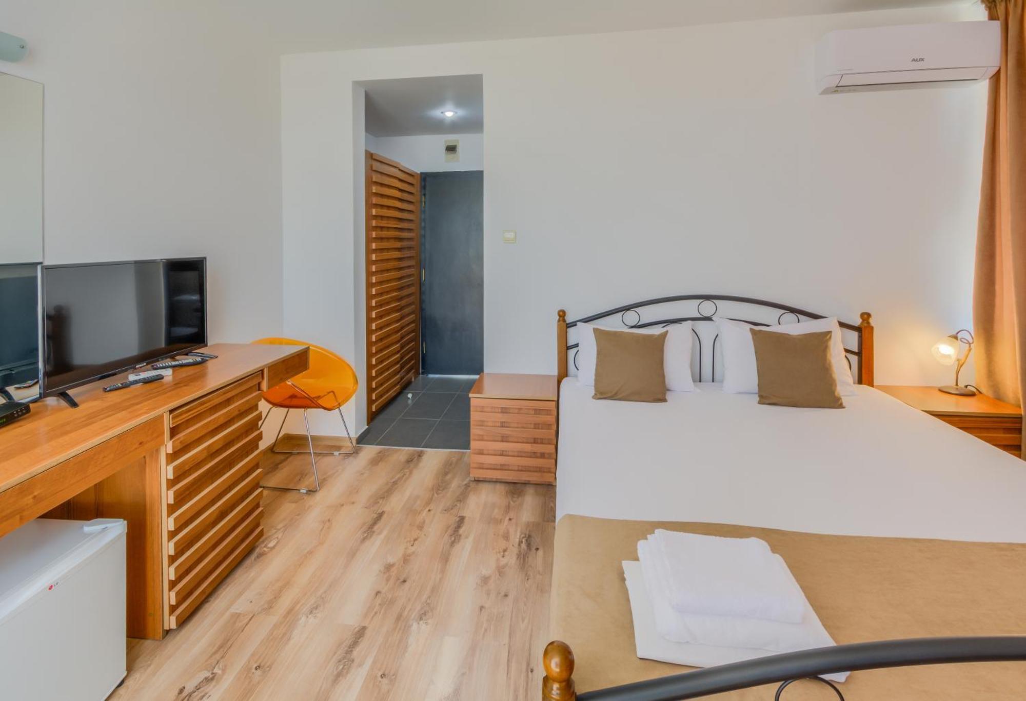 Hotel Odyssey Szozopol Kültér fotó