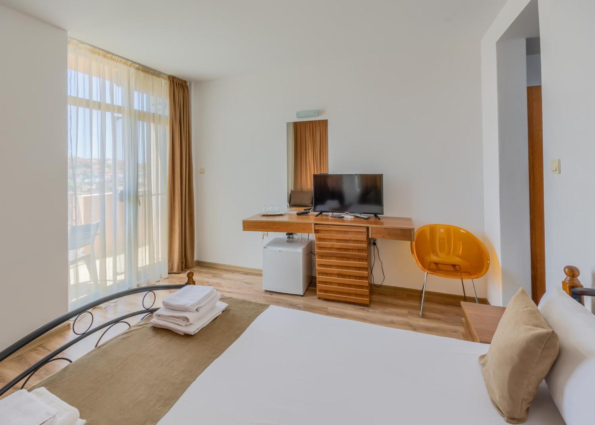 Hotel Odyssey Szozopol Kültér fotó